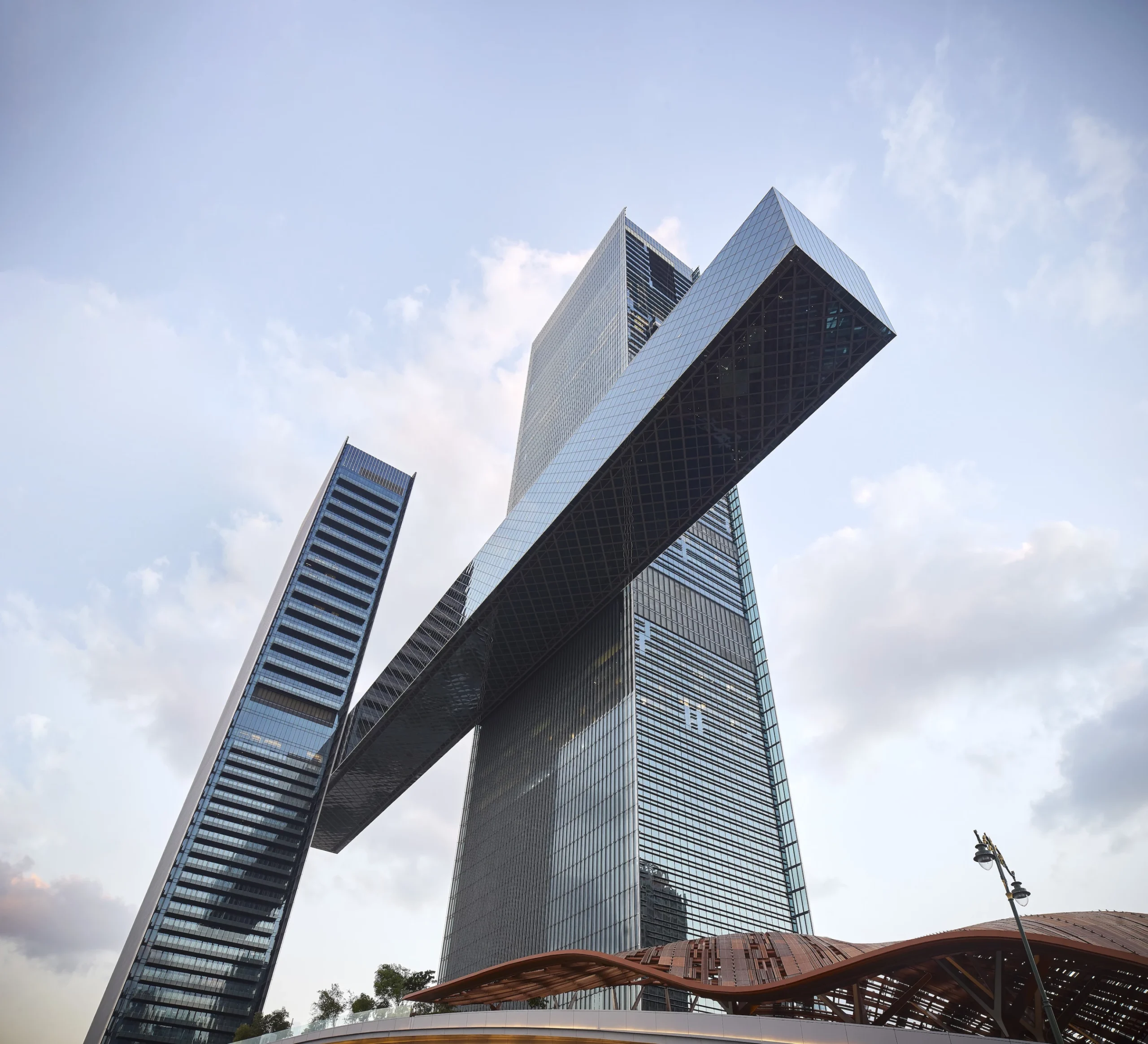 The Engineering of "Floating" Offices